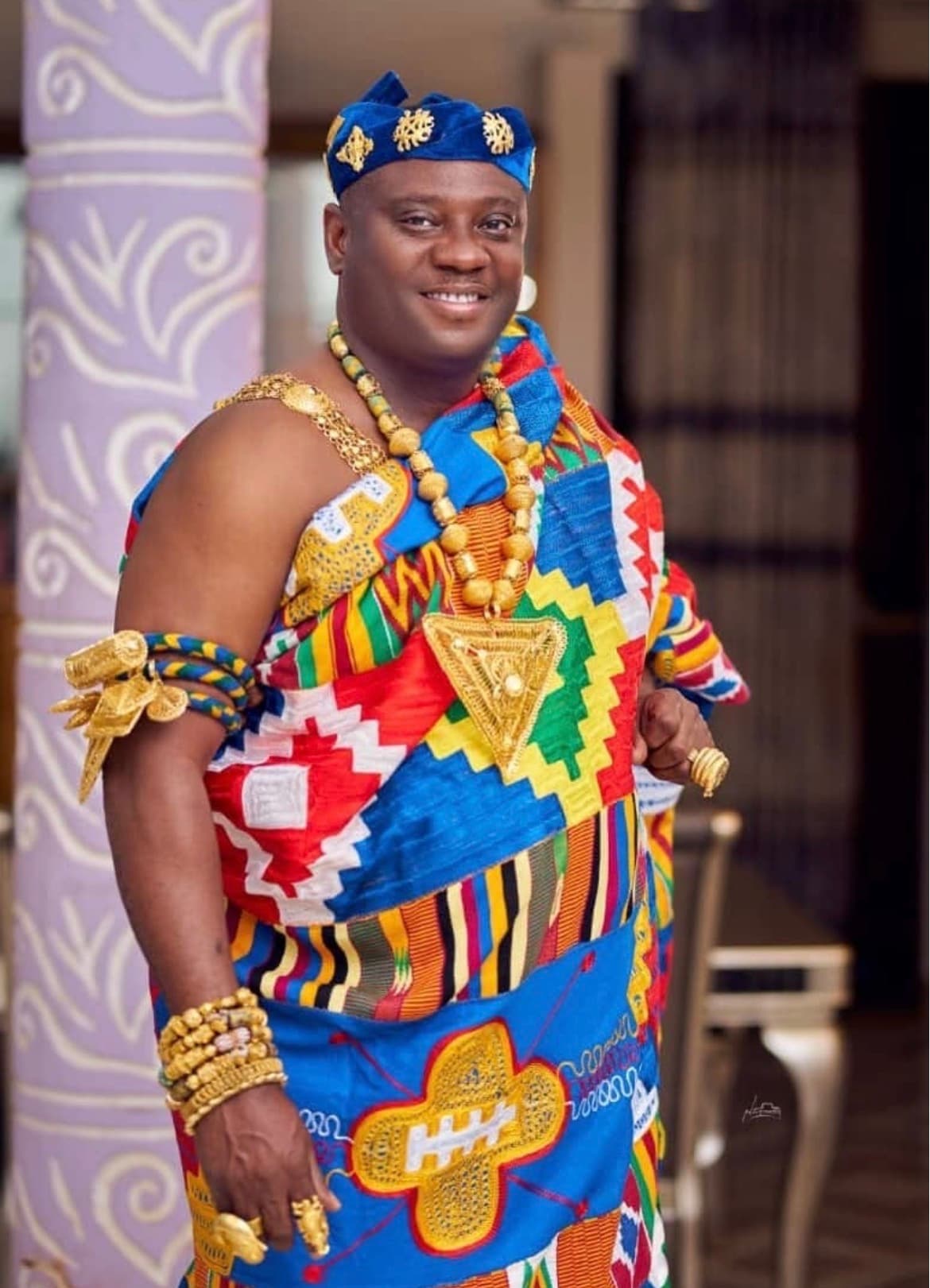 Palace event with royal officials