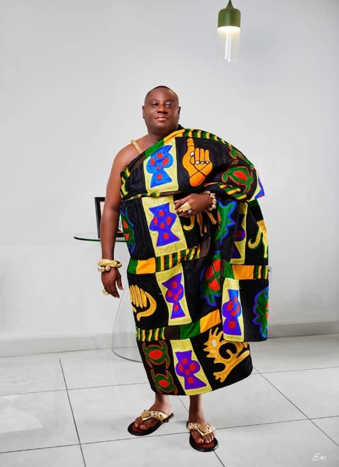 Royal palace gathering